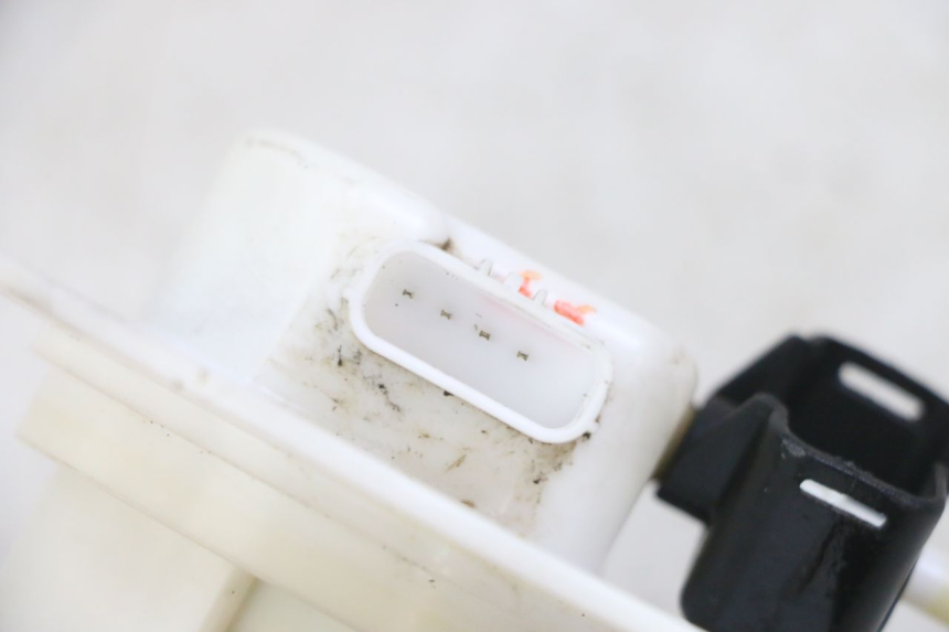 photo de BENZINPUMPE HONDA CRF-F CRF F 110 (2019 - 2022) - Details der Befestigungspunkte