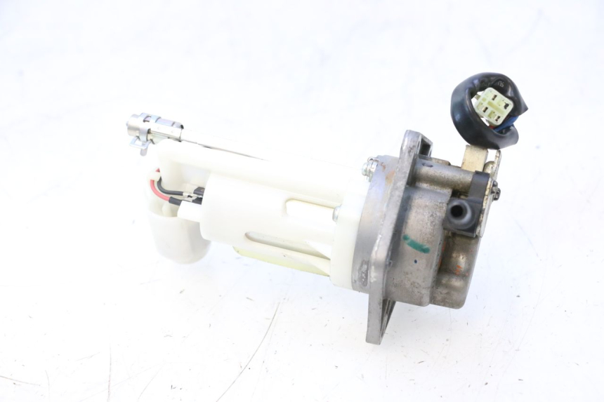 photo de BENZINPUMPE KAWASAKI ER-6 ER6 N 650 (2005 - 2009) - Zoom auf Gebrauchszustand