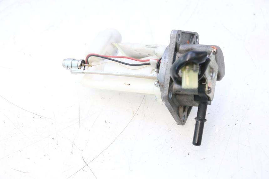 photo de BENZINPUMPE KAWASAKI ER-6 ER6 N 650 (2005 - 2009) - Technische Nahaufnahme