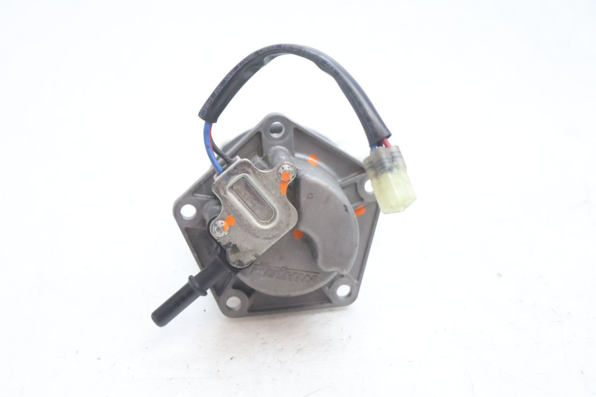 photo de BENZINPUMPE KAWASAKI ER-6 ER6 N 650 (2005 - 2009) - Technische Nahaufnahme