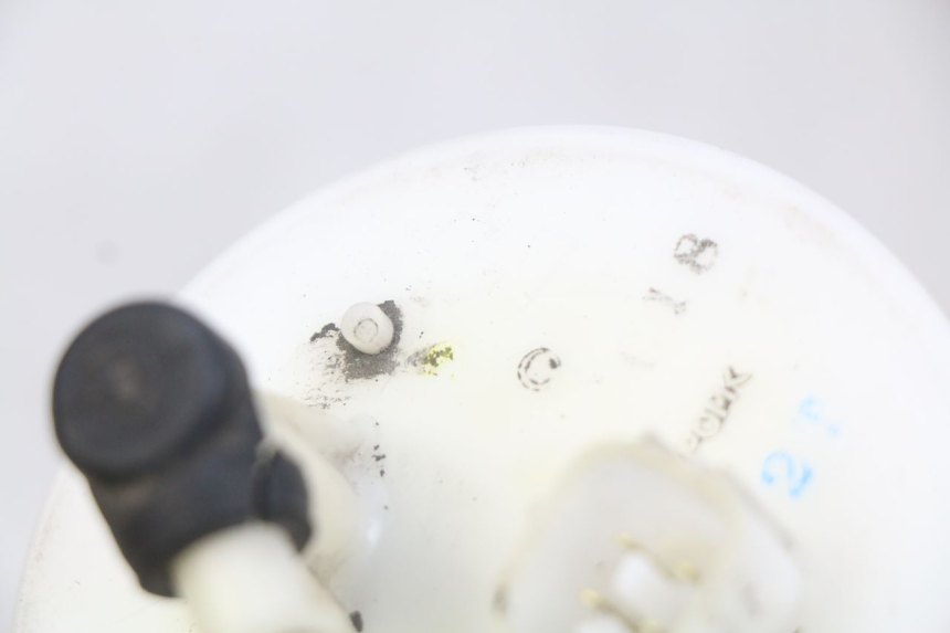 photo de KRAFTSTOFFPUMPE HONDA FES PANTHEON 125 (2003 - 2007) - Detailansicht des Bauteils