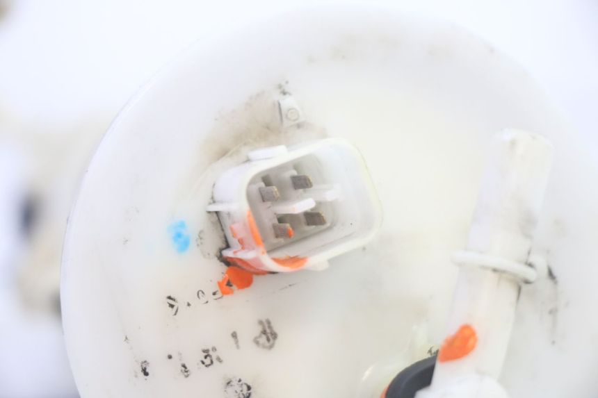 photo de KRAFTSTOFFPUMPE HONDA FES S-WING SWING ABS 125 (2007 - 2015) - Details der Befestigungspunkte