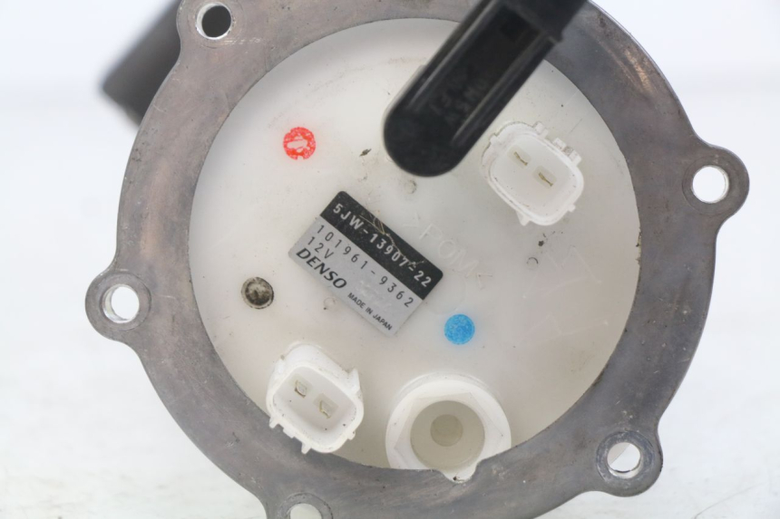 photo de KRAFTSTOFFPUMPE YAMAHA FJR ABS 1300 (2016 - 2020) - Technische Nahaufnahme