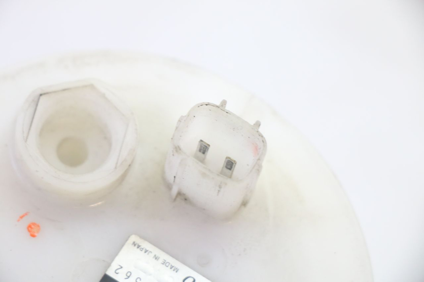 photo de KRAFTSTOFFPUMPE YAMAHA FJR ABS 1300 (2006 - 2012) - Details der Befestigungspunkte