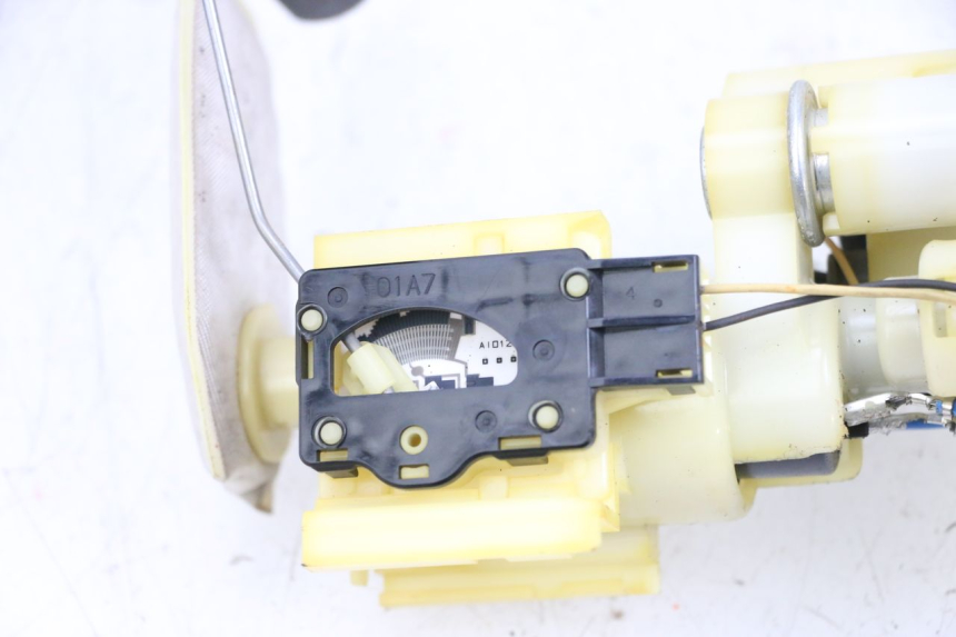 photo de BENZINPUMPE MBK FLAME X 125 (2007 - 2016) - Weitere Ansicht des Artikels