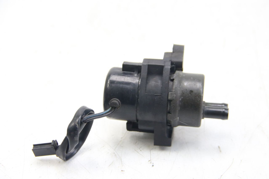 photo de KRAFTSTOFFPUMPE YAMAHA FZS FAZER 600 (2001 - 2003) - Zoom auf Gebrauchszustand
