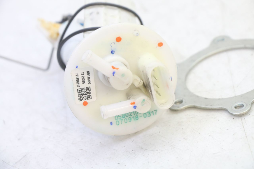 photo de BENZINPUMPE BMW G310 R 310 (2016 - 2020) - Technische Nahaufnahme