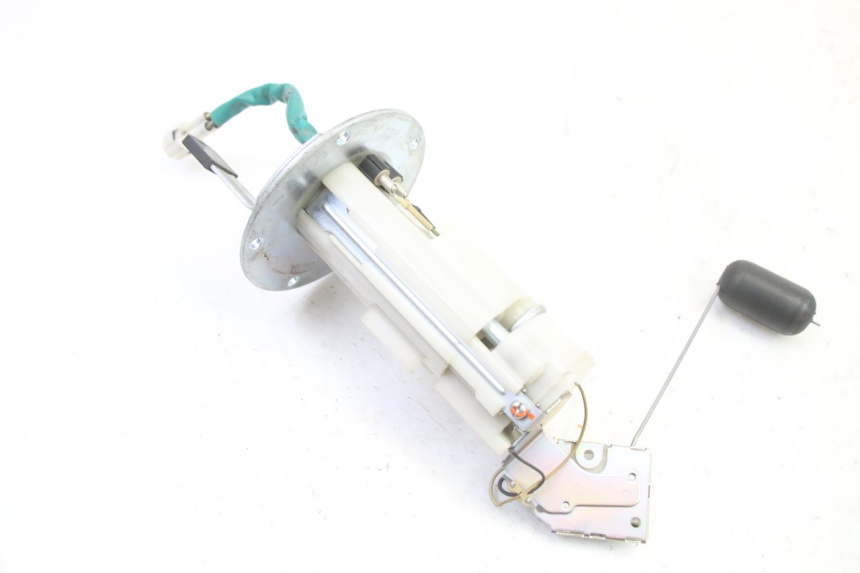 photo de BENZINPUMPE SUZUKI GSR 750 (2011 - 2017) - Zoom auf Gebrauchszustand