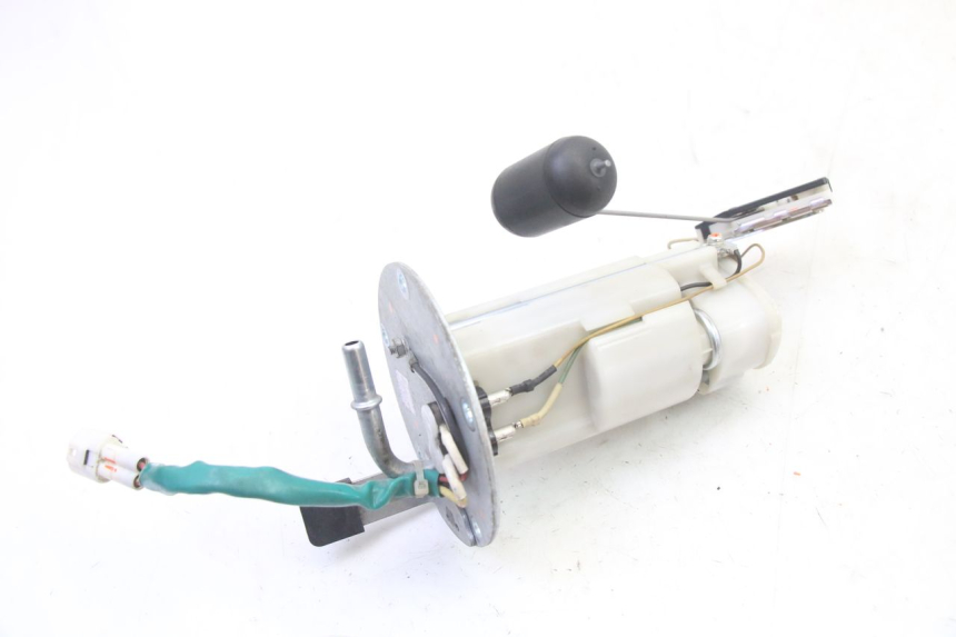 photo de BENZINPUMPE SUZUKI GSR 750 (2011 - 2017) - Alternative Perspektive