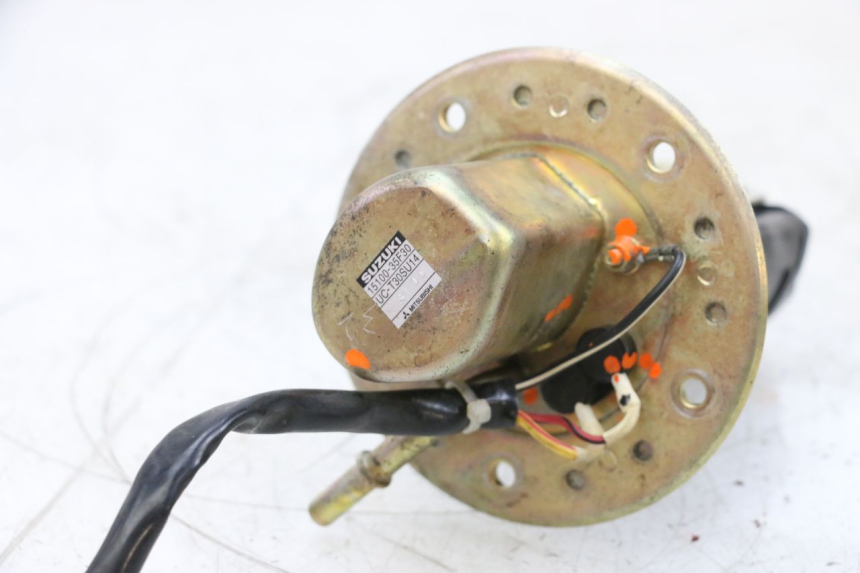 photo de BENZINPUMPE SUZUKI GSXR GSX-R 1000 (2003 - 2004) - Alternative Perspektive