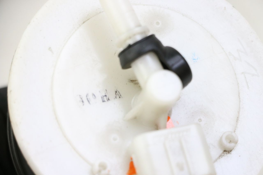 photo de KRAFTSTOFFPUMPE HONDA PES PS I 125 (2006 - 2012) - Zoom auf Gebrauchszustand