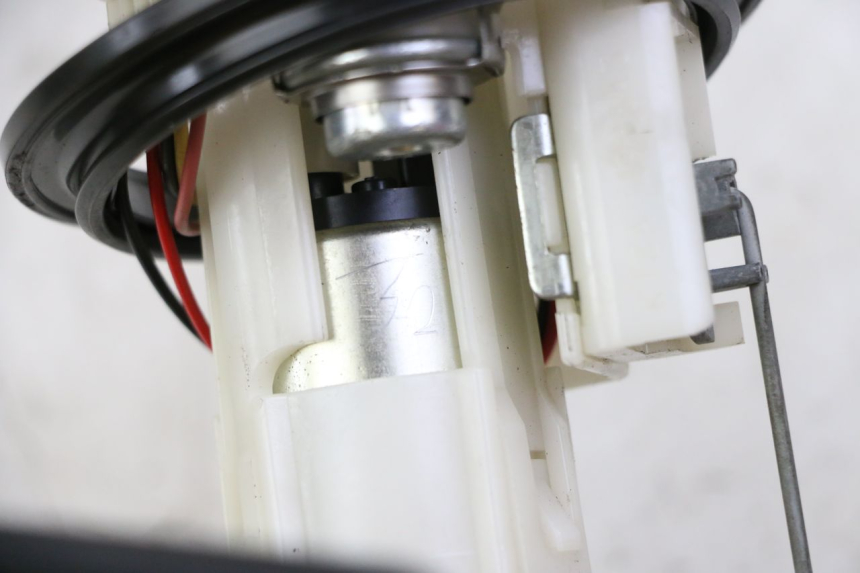 photo de KRAFTSTOFFPUMPE HONDA PES PS I 125 (2006 - 2012) - Technische Nahaufnahme