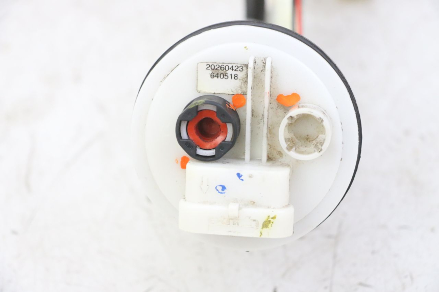 photo de BENZINPUMPE PIAGGIO IE MP3 YOURBAN 300 (2011 - 2016) - Alternative Perspektive