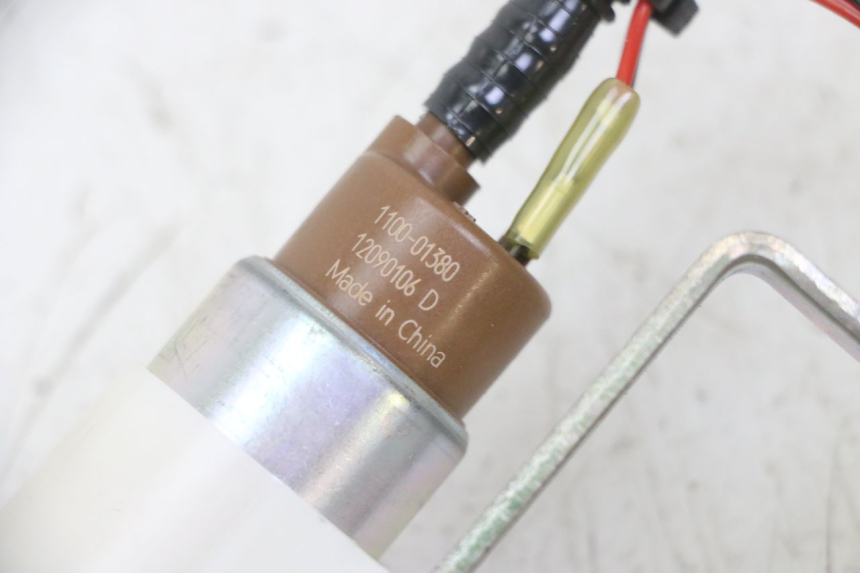 photo de BENZINPUMPE PIAGGIO IE MP3 YOURBAN 300 (2011 - 2016) - Kennzeichnungen und Originalreferenzen