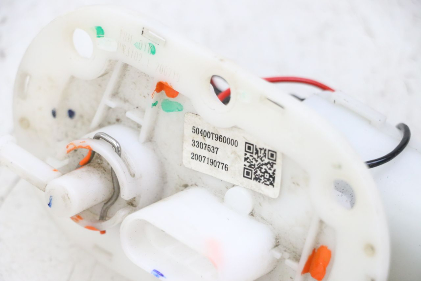 photo de BENZINPUMPE KEEWAY K-LIGHT KLIGHT 125 (2018 - 2025) - Details der Befestigungspunkte