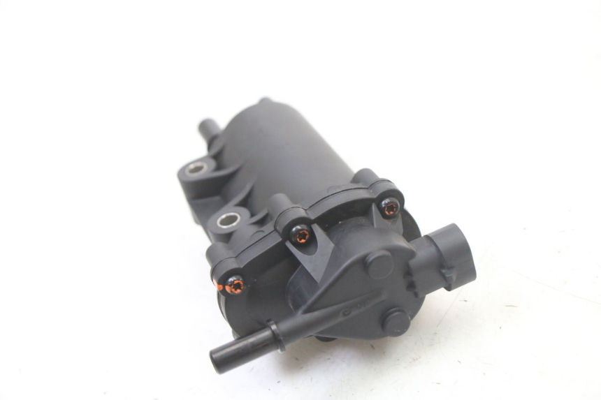 photo de BENZINPUMPE PEUGEOT KISBEE 2T 50 (2018 - 2022) - Zoom auf Gebrauchszustand