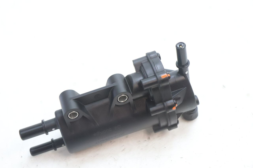 photo de BENZINPUMPE PEUGEOT KISBEE 2T 50 (2018 - 2022) - Technische Nahaufnahme