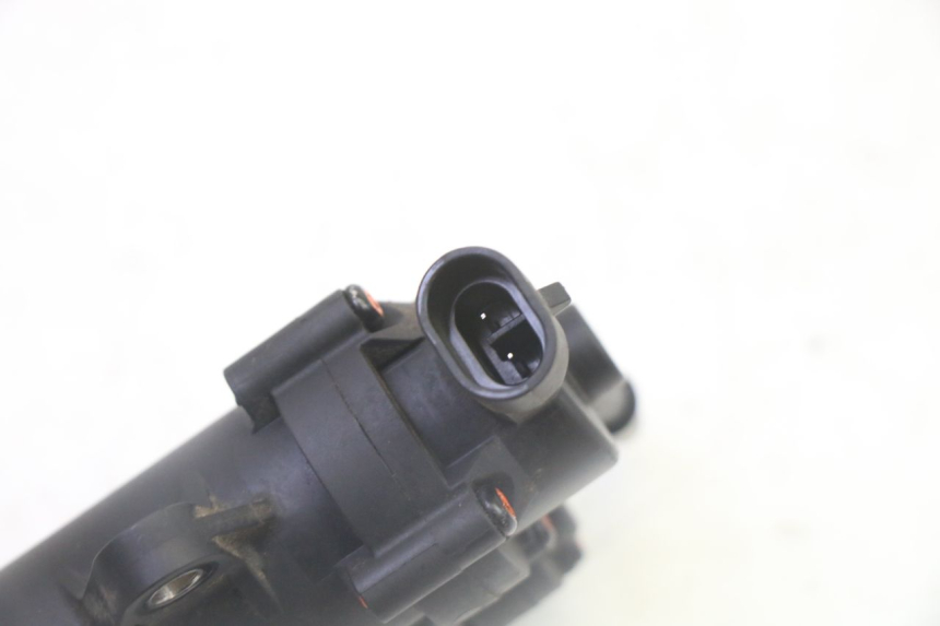 photo de KRAFTSTOFFPUMPE PEUGEOT KISBEE 4T 50 (2018 - 2022) - Alternative Perspektive