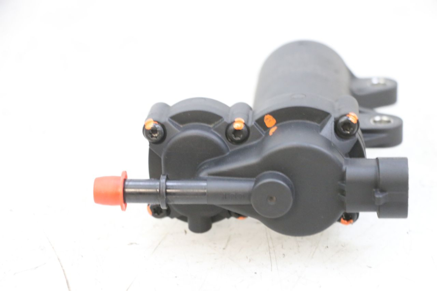 photo de KRAFTSTOFFPUMPE PEUGEOT KISBEE 4T 50 (2018 - 2022) - Oberflächenzustand und Material