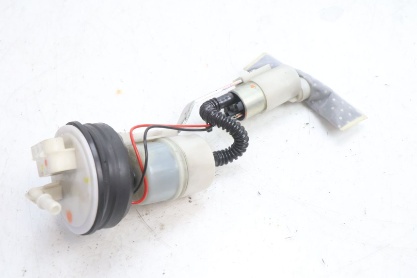 photo de BENZINPUMPE PIAGGIO LIBERTY IGET 4T 50 (2021 - 2025) - Technische Nahaufnahme