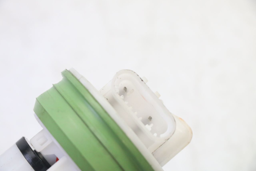 photo de BENZINPUMPE PIAGGIO MP3 HPE 310 (2024 - 2025) - Details der Befestigungspunkte