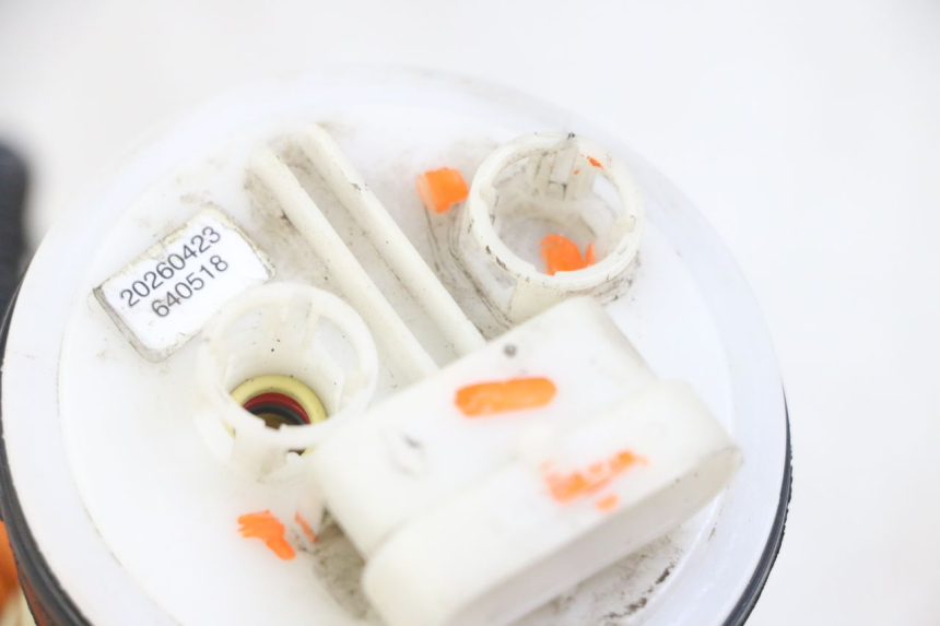 photo de BENZINPUMPE PIAGGIO MP3 LT 300 (2010 - 2016) - Alternative Perspektive