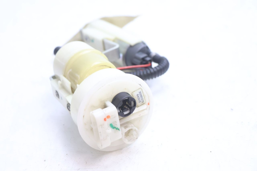 photo de KRAFTSTOFFPUMPE PIAGGIO MP3 LT 400 (2007 - 2012) - Details der Befestigungspunkte