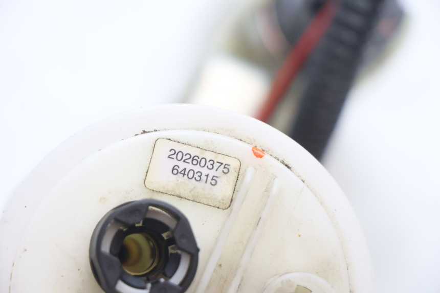 photo de KRAFTSTOFFPUMPE PIAGGIO MP3 LT 400 (2007 - 2012) - Oberflächenzustand und Material