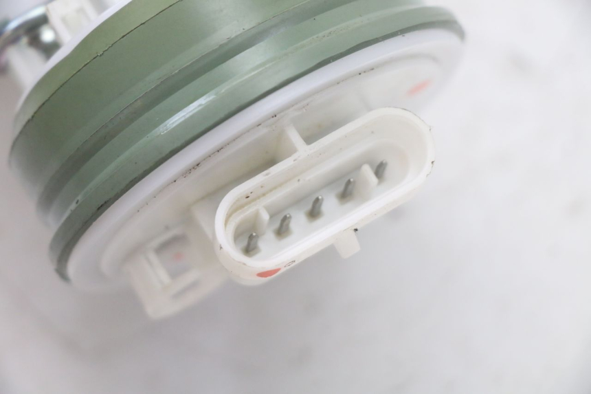 photo de KRAFTSTOFFPUMPE PIAGGIO MP3 500 (2014 - 2017) - Alternative Perspektive