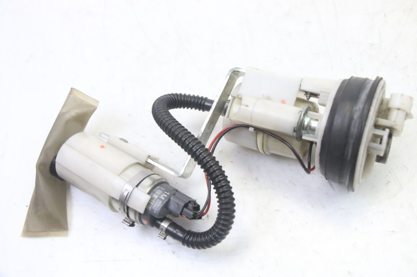 photo de KRAFTSTOFFPUMPE PIAGGIO MP3 500 (2011 - 2015) - Alternative Perspektive