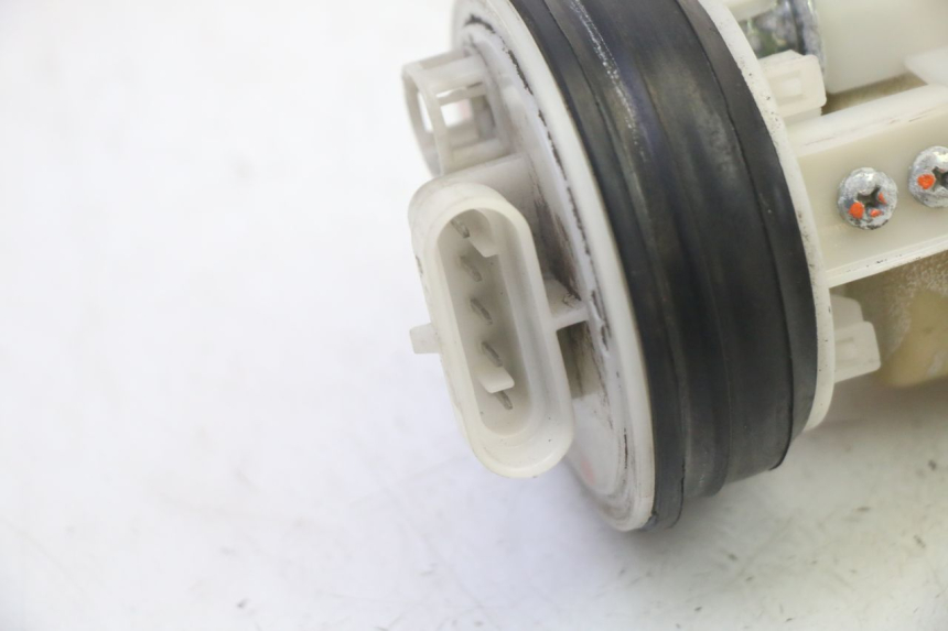 photo de KRAFTSTOFFPUMPE PIAGGIO MP3 RL 250 (2006 - 2010) - Technische Nahaufnahme