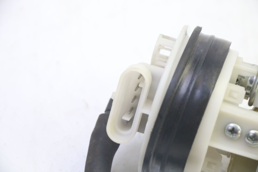 photo de KRAFTSTOFFPUMPE PIAGGIO MP3 RL 250 (2006 - 2010) - Gesamtansicht des Produkts