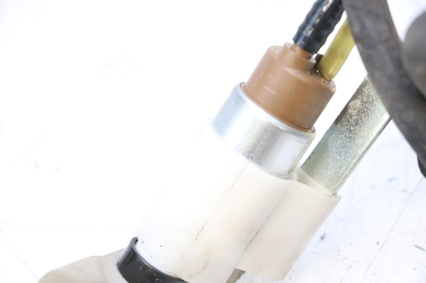 photo de KRAFTSTOFFPUMPE PIAGGIO MP3 RL 250 (2006 - 2010) - Weitere Ansicht des Artikels
