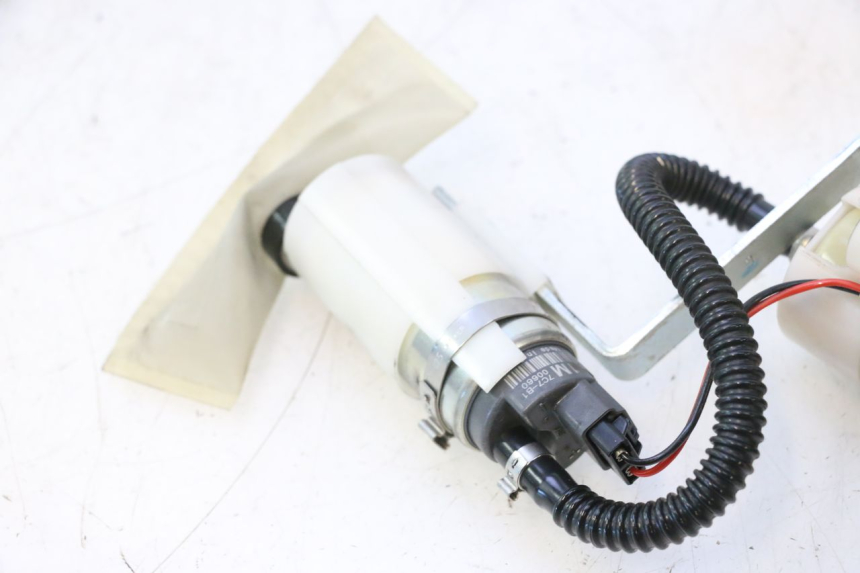 photo de BENZINPUMPE PIAGGIO MP3 500 (2016 - 2018) - Zoom auf Komponenten