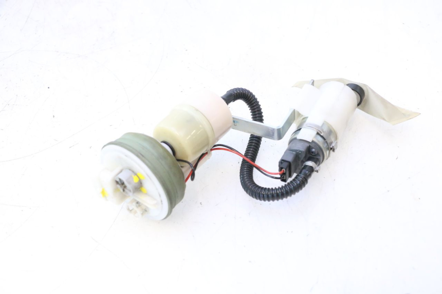 photo de BENZINPUMPE PIAGGIO MP3 500 (2016 - 2018) - Details der Befestigungspunkte