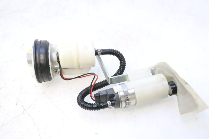 photo de KRAFTSTOFFPUMPE PIAGGIO MP3 500 (2011 - 2015) - Zoom auf Komponenten