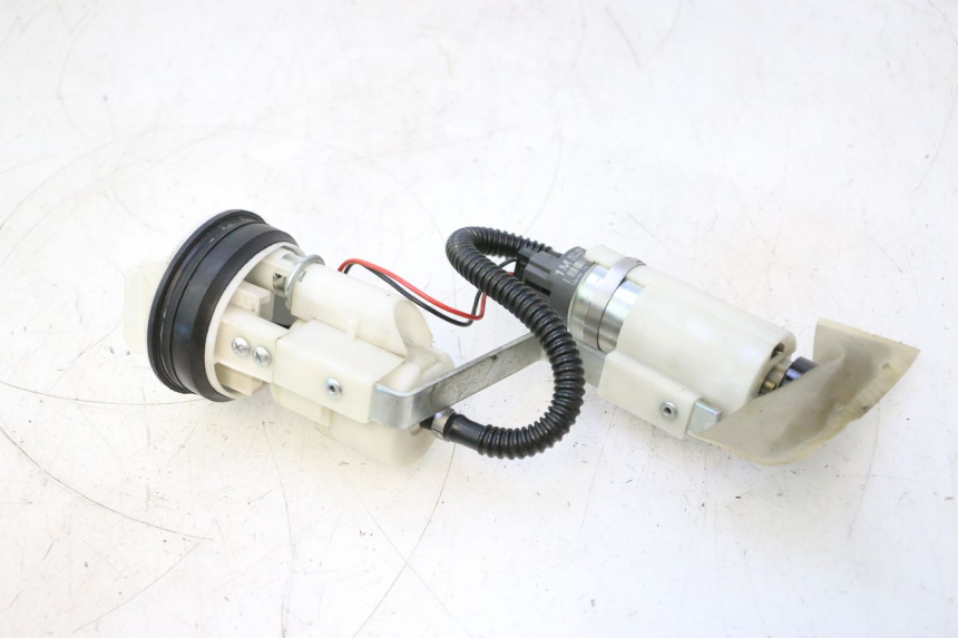 photo de KRAFTSTOFFPUMPE PIAGGIO MP3 500 (2011 - 2015) - Gesamtansicht des Produkts