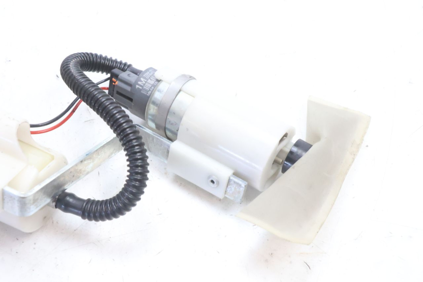 photo de BENZINPUMPE PIAGGIO MP3 500 (2016 - 2018) - Zoom auf Gebrauchszustand