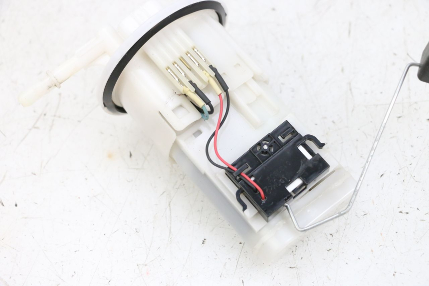 photo de BENZINPUMPE YAMAHA MT-07 MT07 ABS 700 (2018 - 2020) - Details der Befestigungspunkte