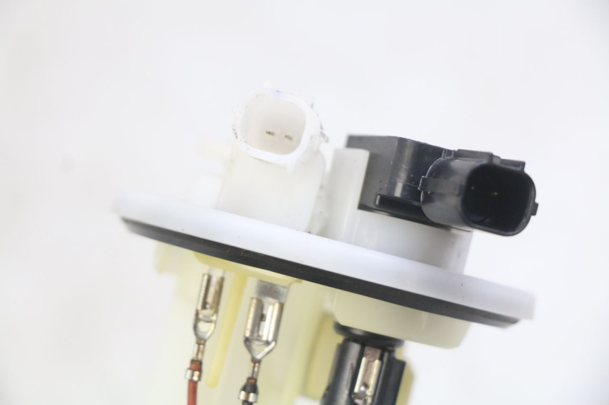 photo de KRAFTSTOFFPUMPE YAMAHA MT ABS 125 (2014 - 2018) - Alternative Perspektive