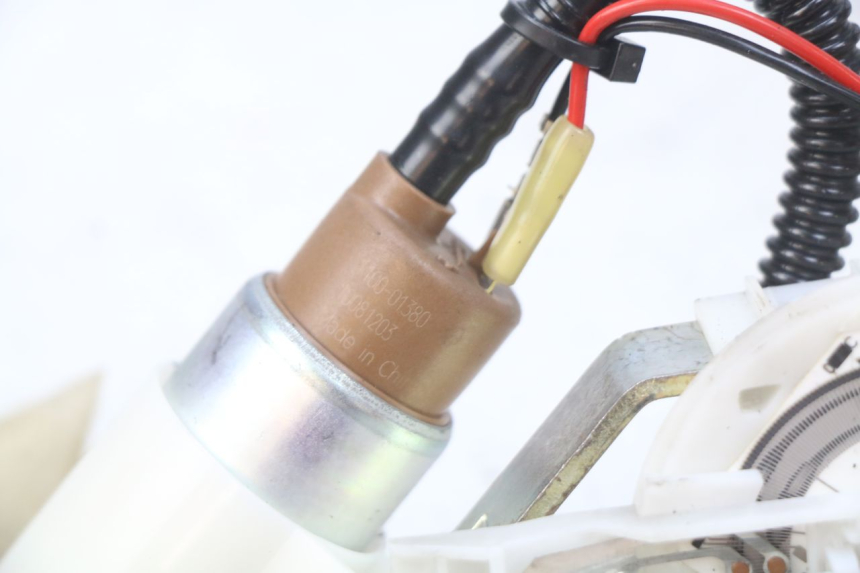 photo de BENZINPUMPE GILERA NEXUS 125 (2009 - 2013) - Zoom auf Gebrauchszustand