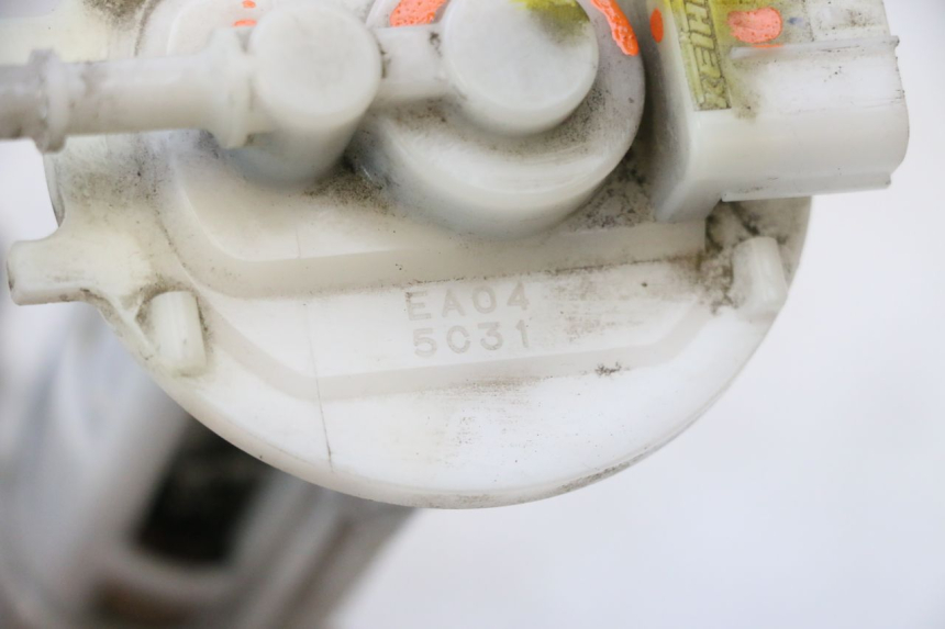 photo de BENZINPUMPE HONDA PCX (JF57/JF64) 125 (2014 - 2018) - Technische Nahaufnahme
