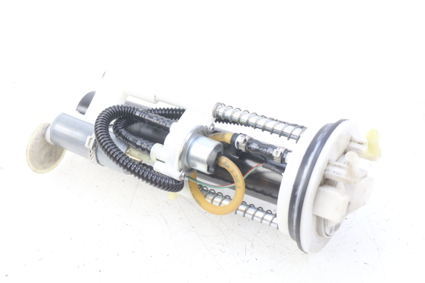 photo de BENZINPUMPE PEUGEOT SATELIS COMPRESSOR K15 125 (2006 - 2009) - Hauptansicht