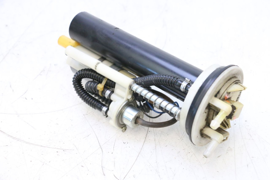photo de BENZINPUMPE PEUGEOT SATELIS COMPRESSOR K15 125 (2006 - 2009) - Oberflächenzustand und Material