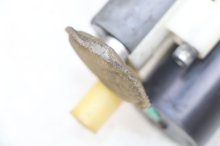 photo de KRAFTSTOFFPUMPE PEUGEOT SATELIS 125 (2006 - 2009) - Alternative Perspektive