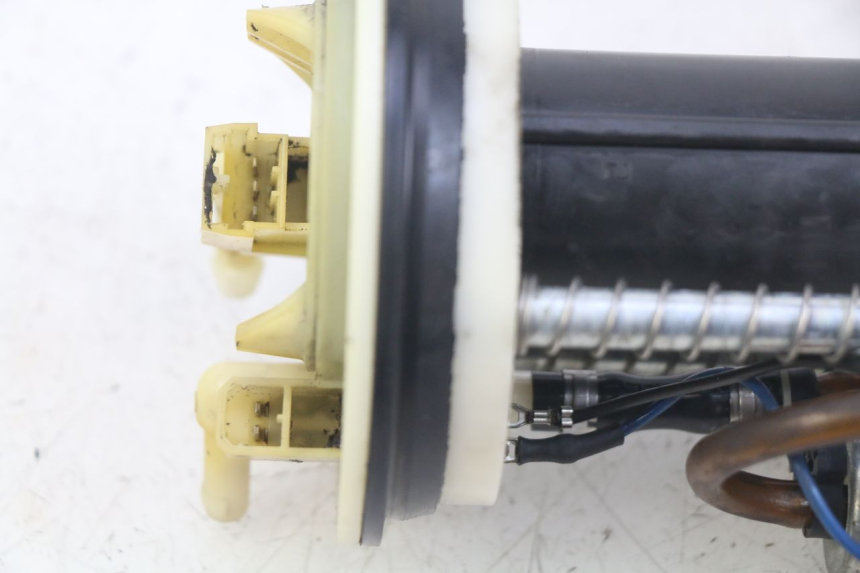 photo de KRAFTSTOFFPUMPE PEUGEOT SATELIS 125 (2006 - 2009) - Oberflächenzustand und Material