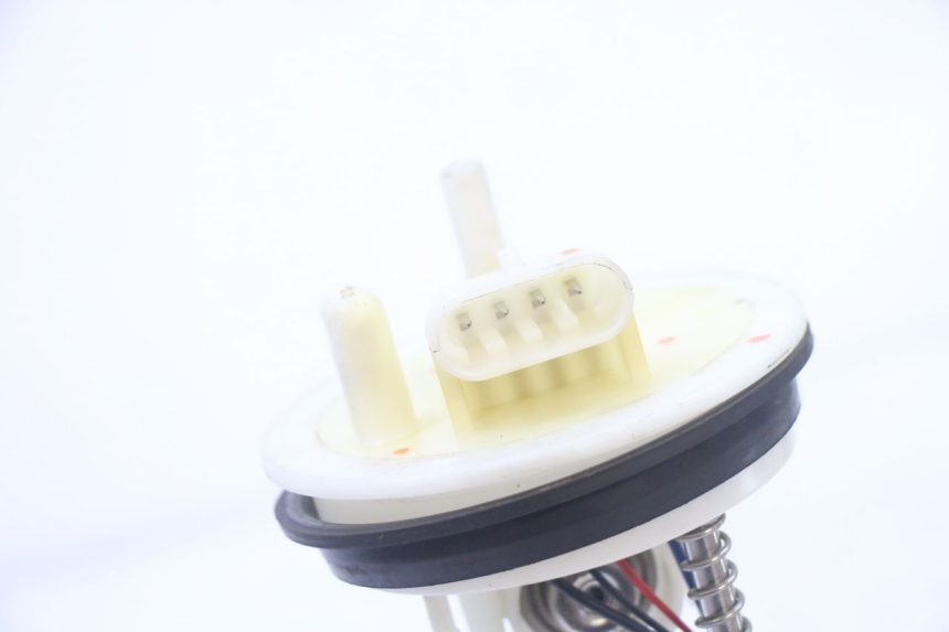 photo de BENZINPUMPE PEUGEOT SATELIS 125 (2013 - 2018) - Technische Nahaufnahme