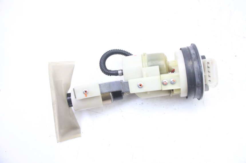 photo de BENZINPUMPE PEUGEOT SATELIS 250 (2006 - 2012) - Hauptansicht