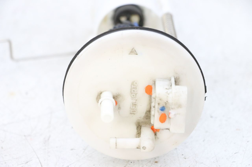 photo de BENZINPUMPE PEUGEOT SATELIS 125 (2013 - 2018) - Details der Befestigungspunkte