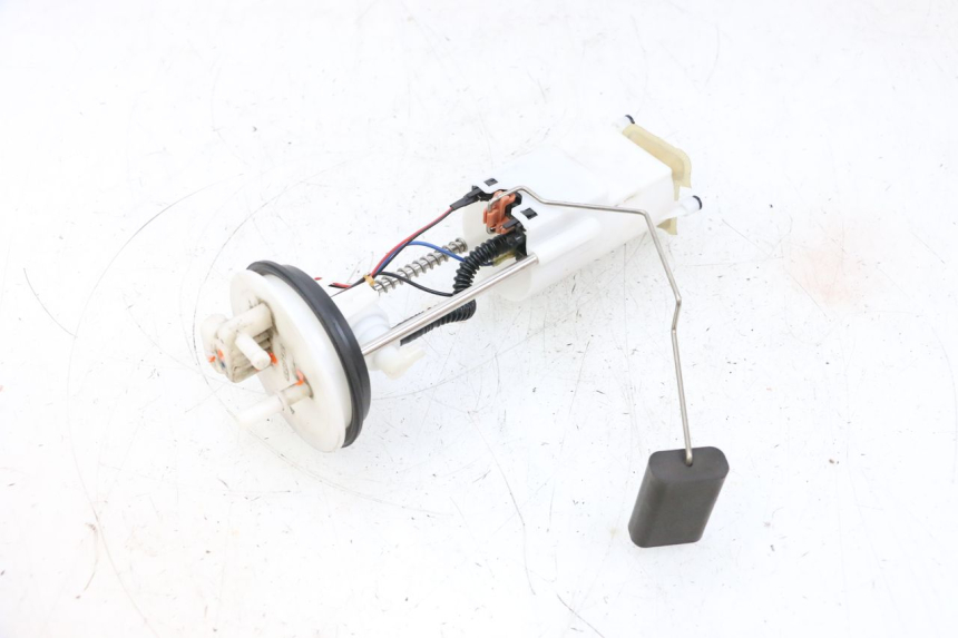 photo de BENZINPUMPE PEUGEOT SATELIS 125 (2013 - 2018) - Geprüftes Gebrauchtteil